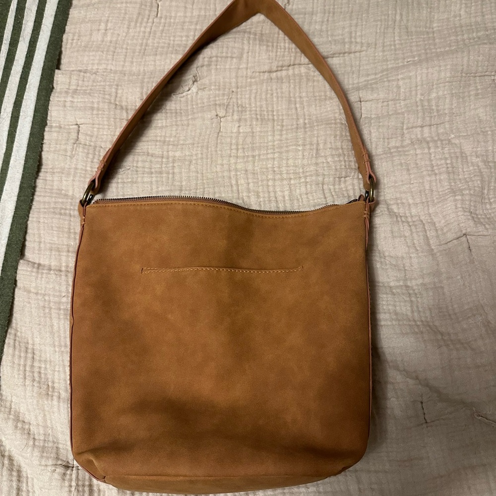Elegant Tan Shoulder Bag